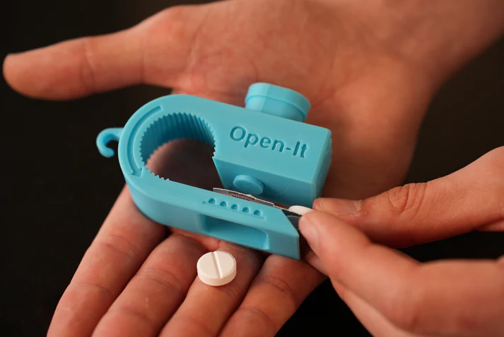 Open-It_5-in-1_opener_pillen (1).webp