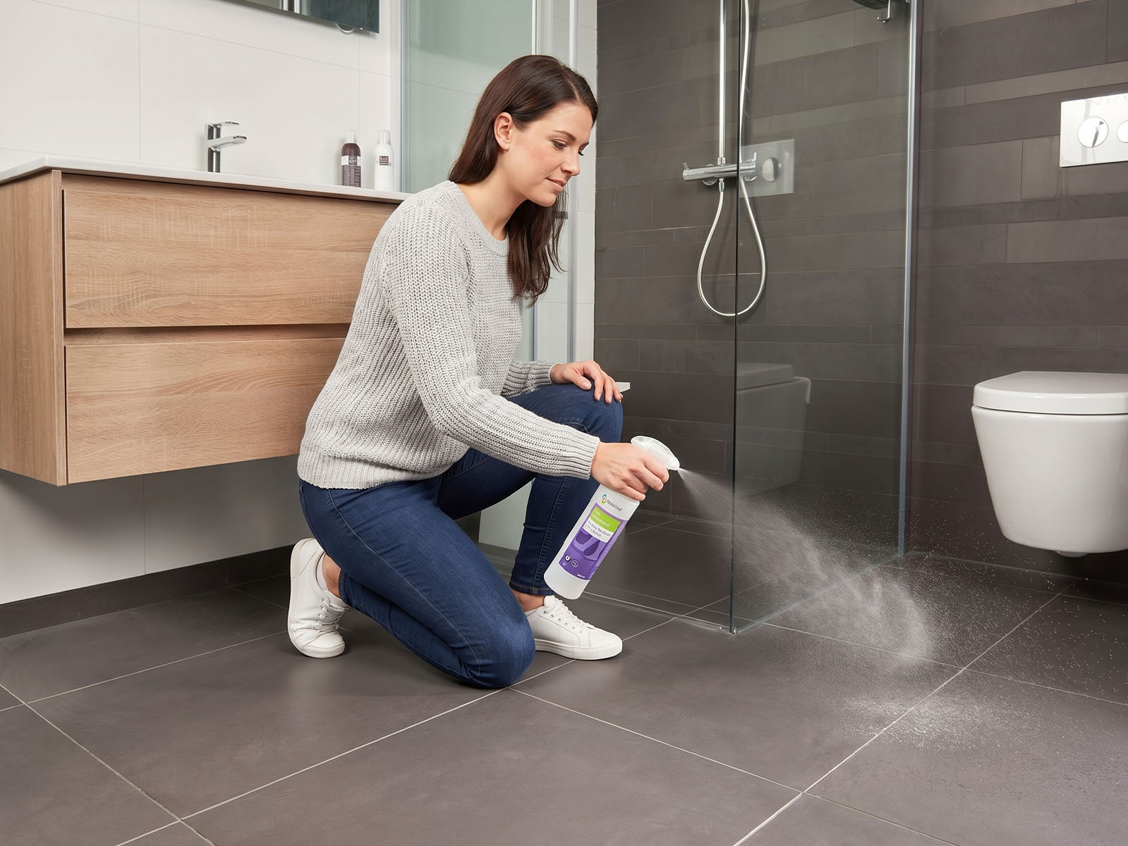 Antislip spray 500 ml (6 tot en met 8 m2) M1.jpg